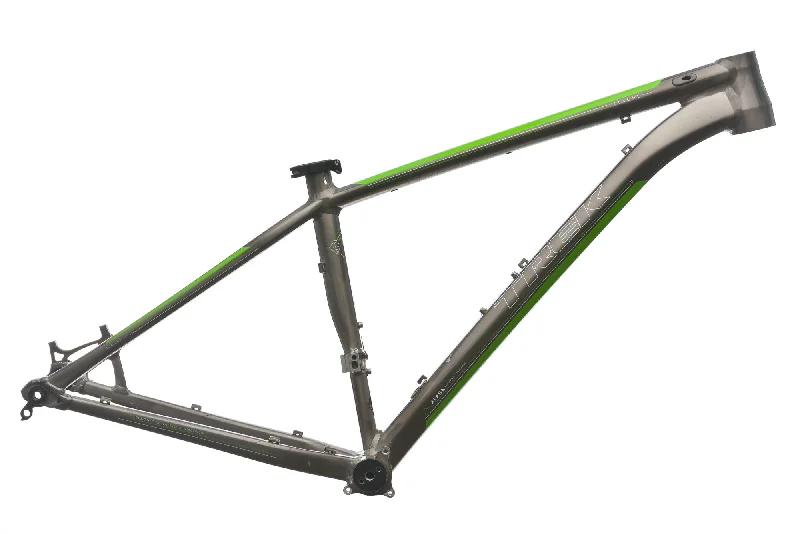 bicycle gear range-Trek Stache 8 Medium Frame - 2013